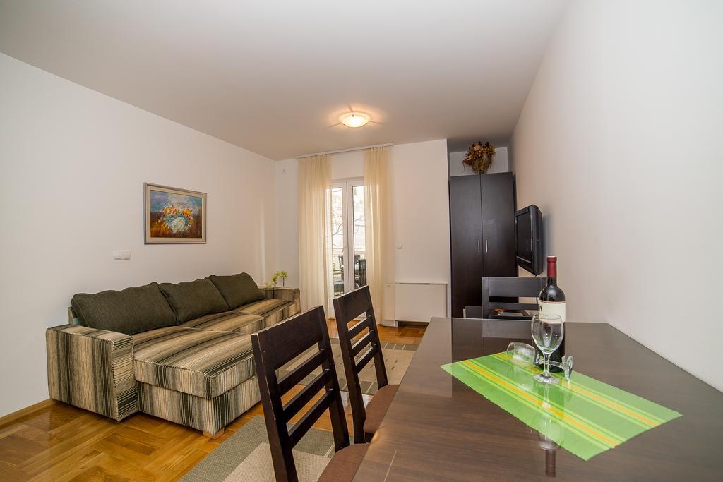 Apartments Kristina Makarska Zimmer foto